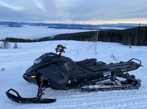 ski doo snowmobile